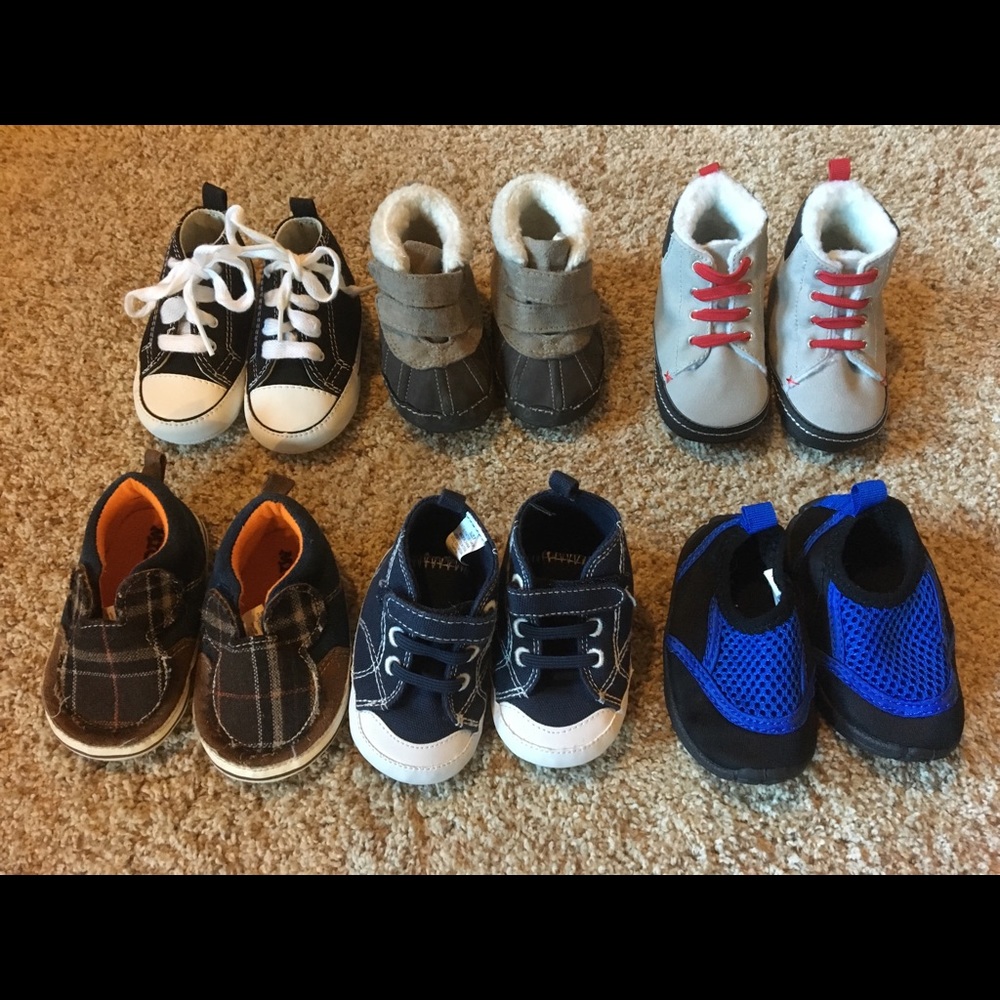 Kids shoes (size 3)